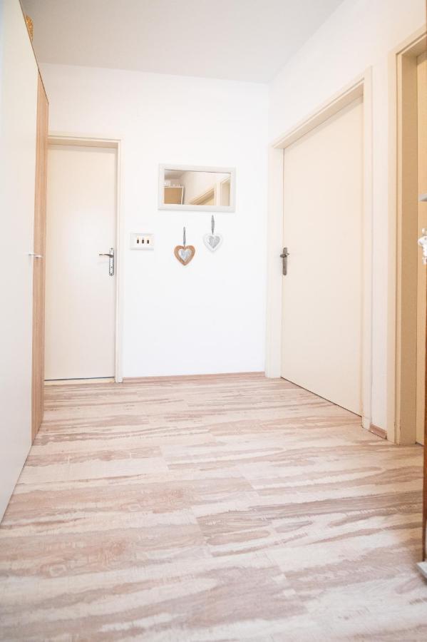 Sea View Apartment Ana Подстрана Экстерьер фото